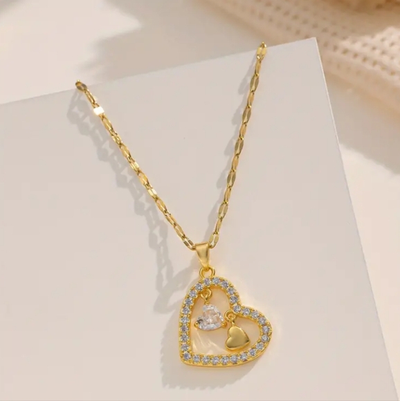 New 18K Gold Plated Stainless Steel Hearts💗 Charm Necklace - Picture 4 of 5